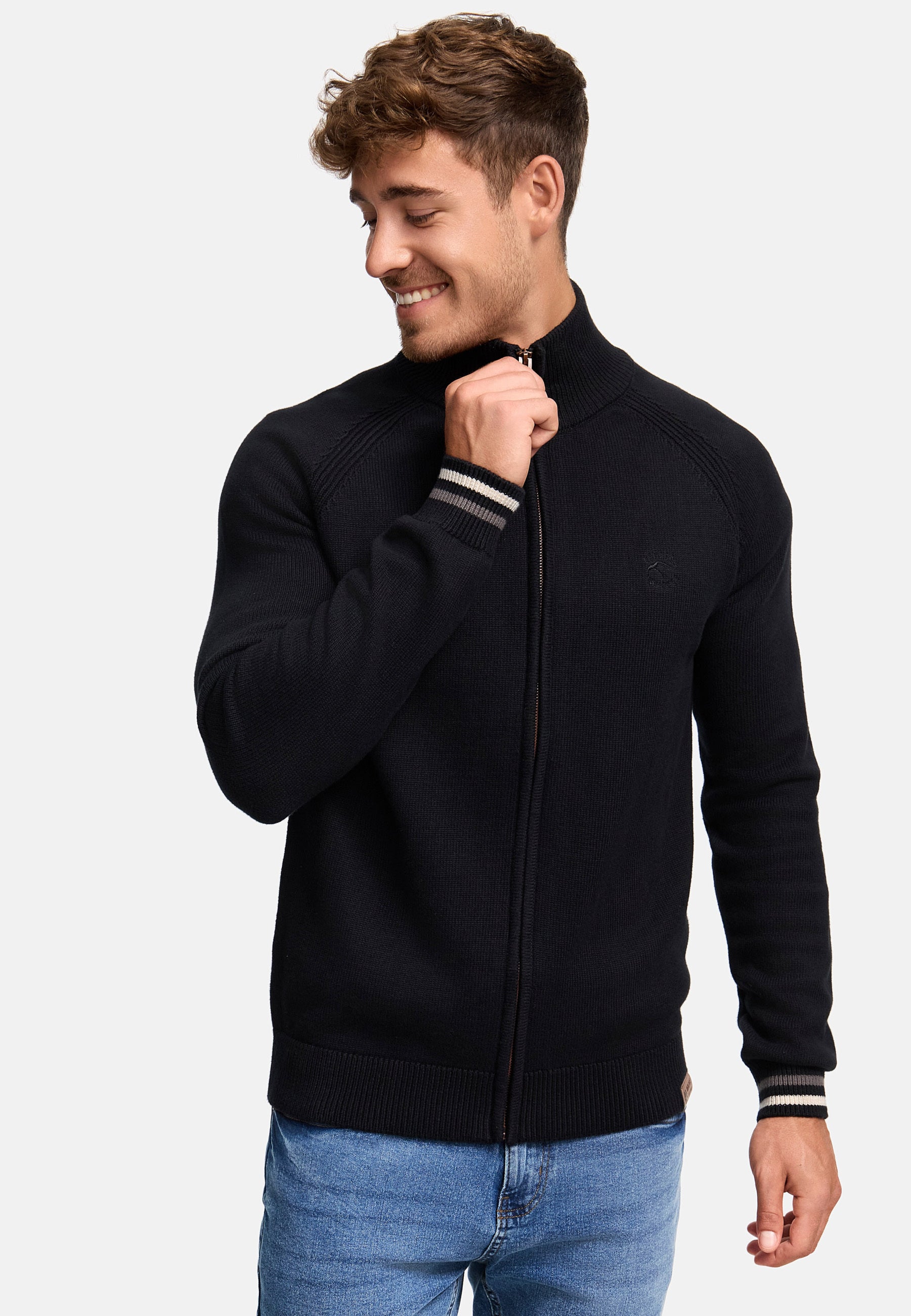 Strickjacke INArutemia Produktbild