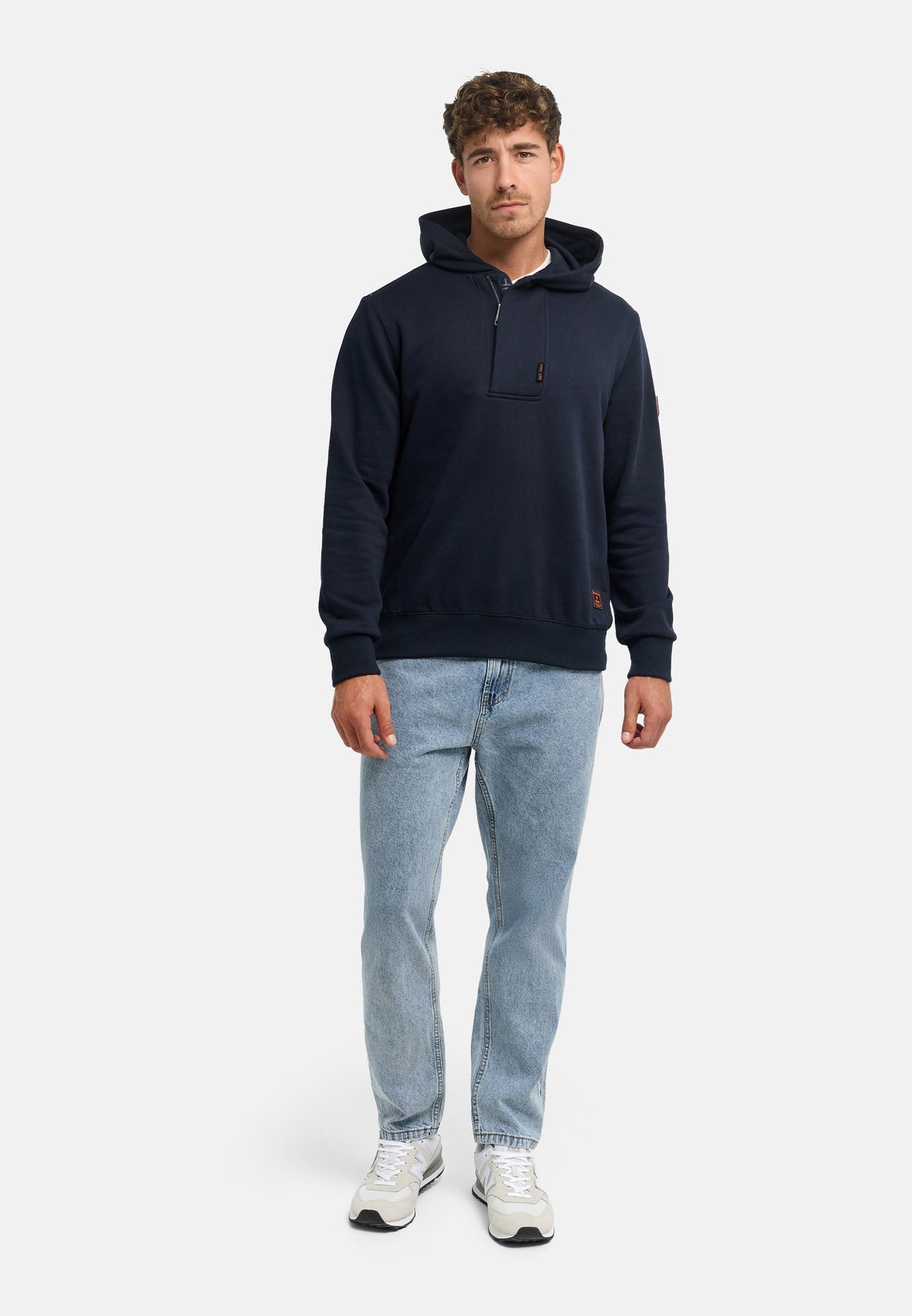 Kapuzenpullover INTanin Produktbild